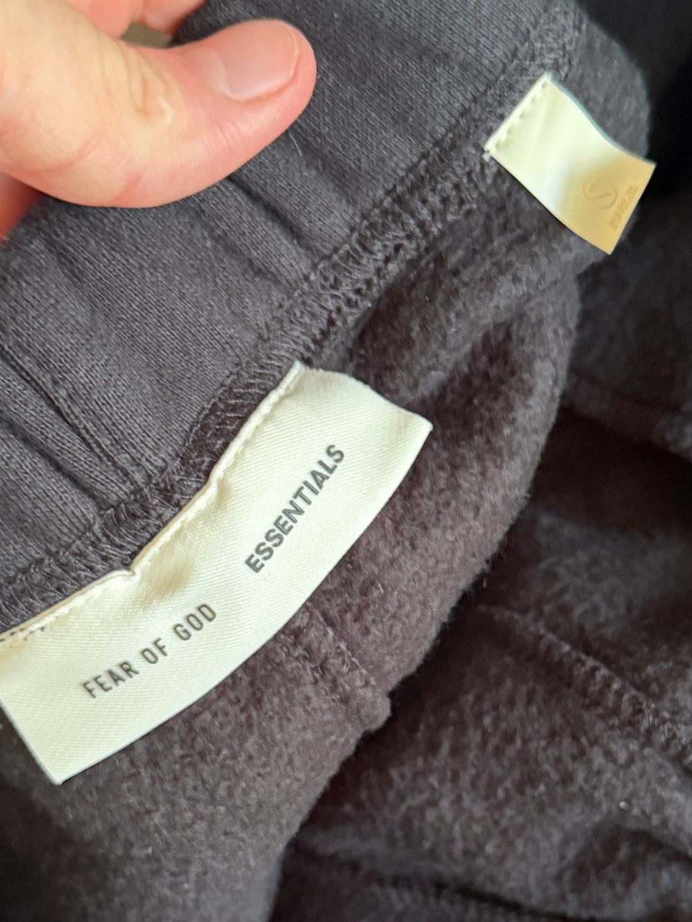Fear of God ESSENTIALS Core Collection Jet Black Logo Sweatpants Joggers Small - Picture 7 of 11